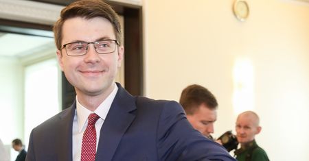 Pierwsze posiedzenie rządu w nowym składzie. Ministrowie zaczynają pracę