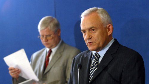 Minister Hausner bliżej premiera