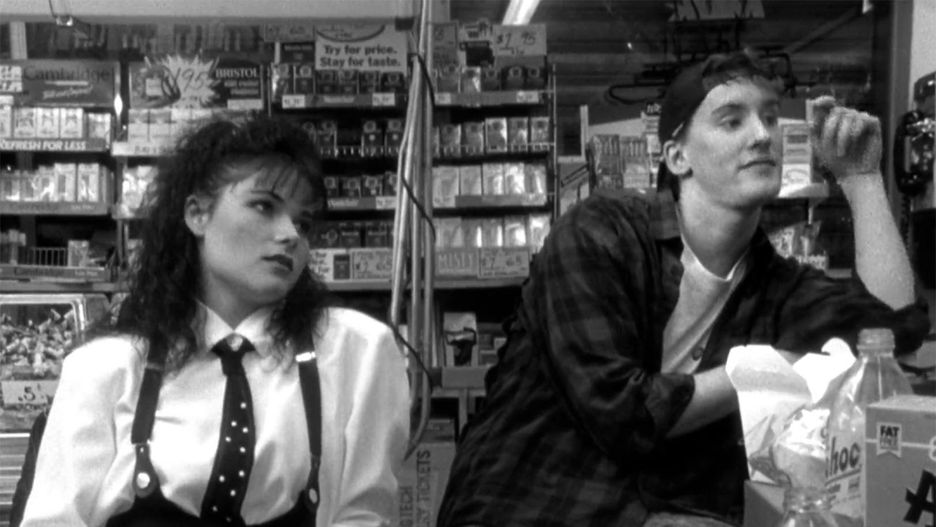 Lisa Spoonauer i Jeff Anderson w filmie "Sprzedawcy"