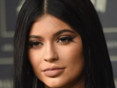 Pomadki Kylie Jenner wyprzedały się w minutę!