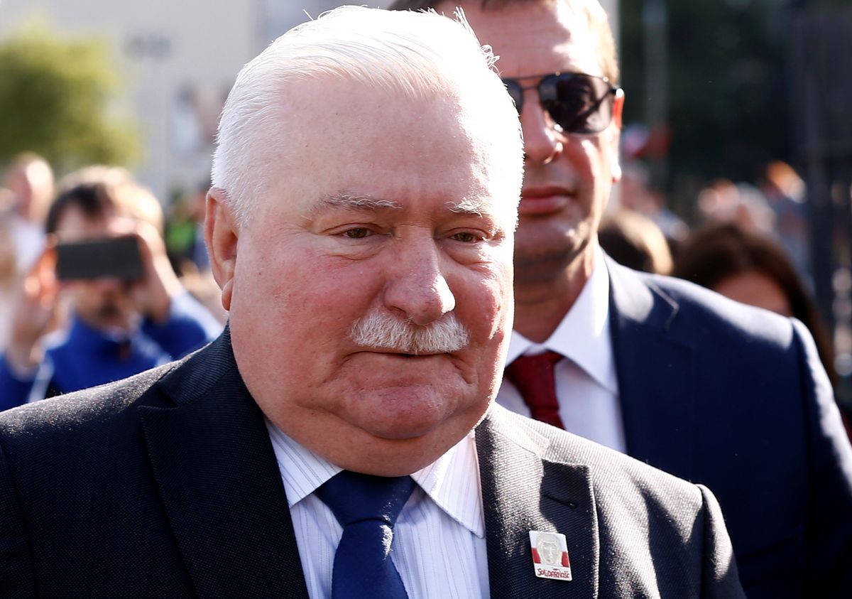 Kapelan Lecha Wałęsy przyznał się do pedofilii. Były prezydent: "To się nie mieści w głowie"