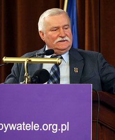 Wałęsa: nie wolno nam zamazywać normalnych podziałów