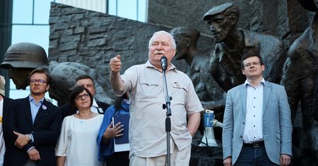Wałęsa zamierza wtargnąć na Nowogrodzką? Mocne słowa byłego prezydenta o Kaczyńskim. Zdradza plan