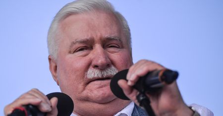 Ostry wpis Lecha Wałęsy. Chce zdecydowanych działań