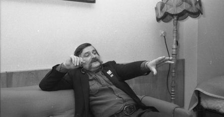 "Nie ma siły, która zmusi Wałęsę, by oddał dokumenty". Historyk nie ma złudzeń