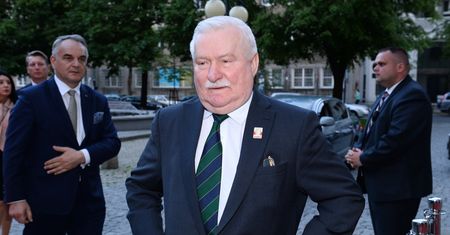 Związkowcy przyjmują zaproszenie Wałęsy. "Taczka będzie czekać albo na ciebie, albo na mnie"