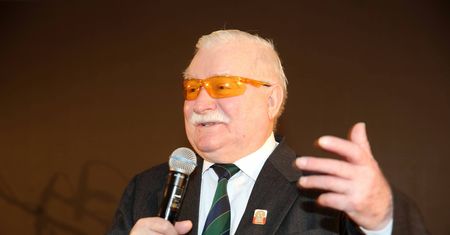 Biuro Wałęsy reaguje na pasek TVP. "Żenujący poziom"