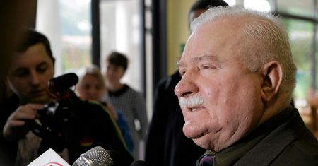 Lech Wałęsa przegrał proces. Musi przeprosić za "tajnego współpracownika SB"
