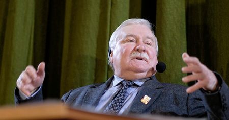 Jan Pietrzak uderza w Lecha Wałęsę. "Nie powinien się wtrącać"