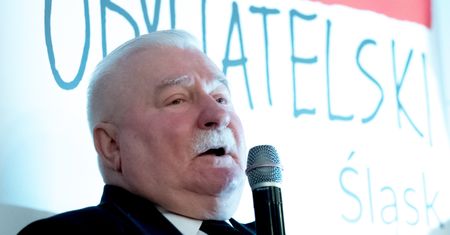 "Za Niego by tak nie było". Wałęsa w natarciu