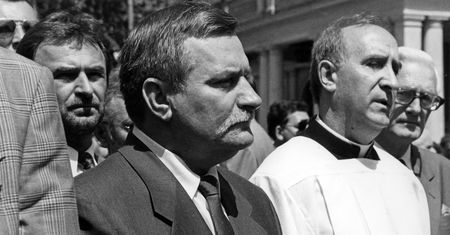 Lech Wałęsa wypowiedział się na temat swojego kapelana Franciszka Cybuli