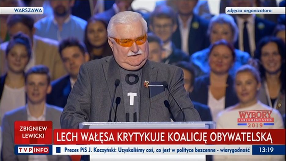 Lech Wałęsa na konwencji KO