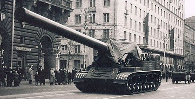 Takie działo mogli wymyślić tylko Rosjanie! Mogło bombardować atomem!