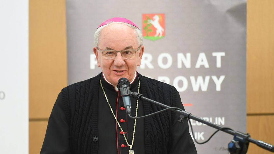 Abp Stanisław Budzik chce ukarania księdza, który wspiera środowiska LGBT
