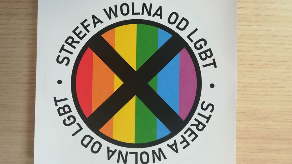Izba Adwokacka wszczęła postępowanie ws. adwokatów, którzy wstawili zdjęcia z hasłem "Strefa wolna od LGBT"