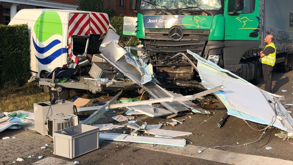 Po wypadku Polak zaczął uciekać w kierunku sąsiednich pól kompletnie nagi