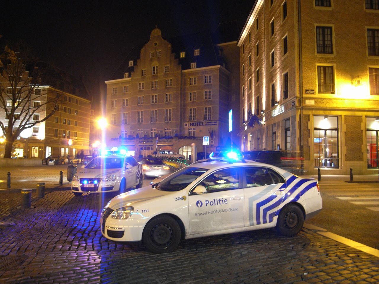 Zamieszki w Brukseli. Zdemolowane sklepy i samochody