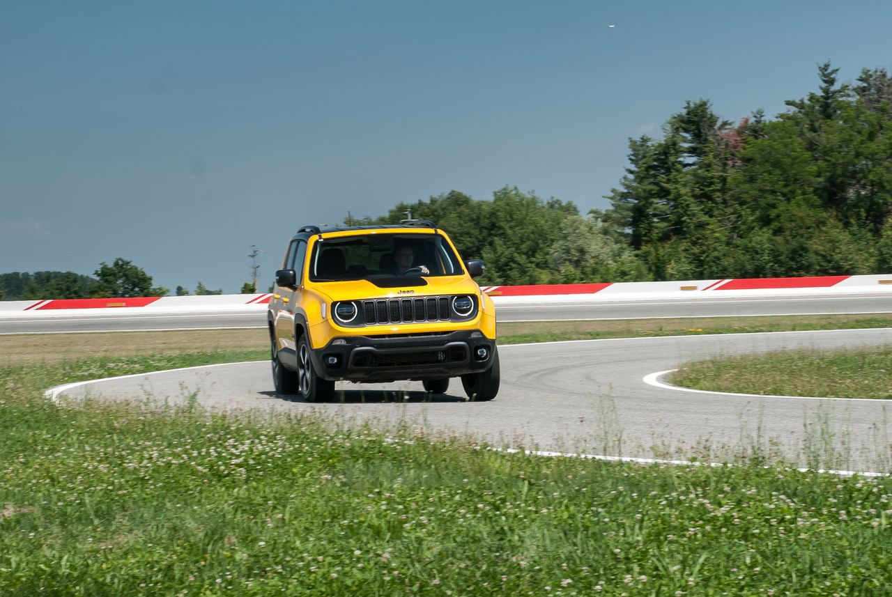 Jeep Renegade po liftingu. Galeria zdjęć z testu