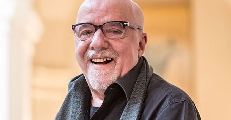 Rozpoznasz książkę Paulo Coelho tylko po jednym zdaniu?