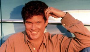 Półnagi David Hasselhoff na spacerze z o 28 lat młodszą żoną