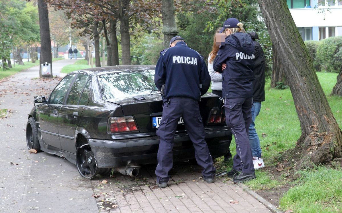 Ubezpieczyciele dostają informacje o wypadkach od policji. Dla dobra poszkodowanych