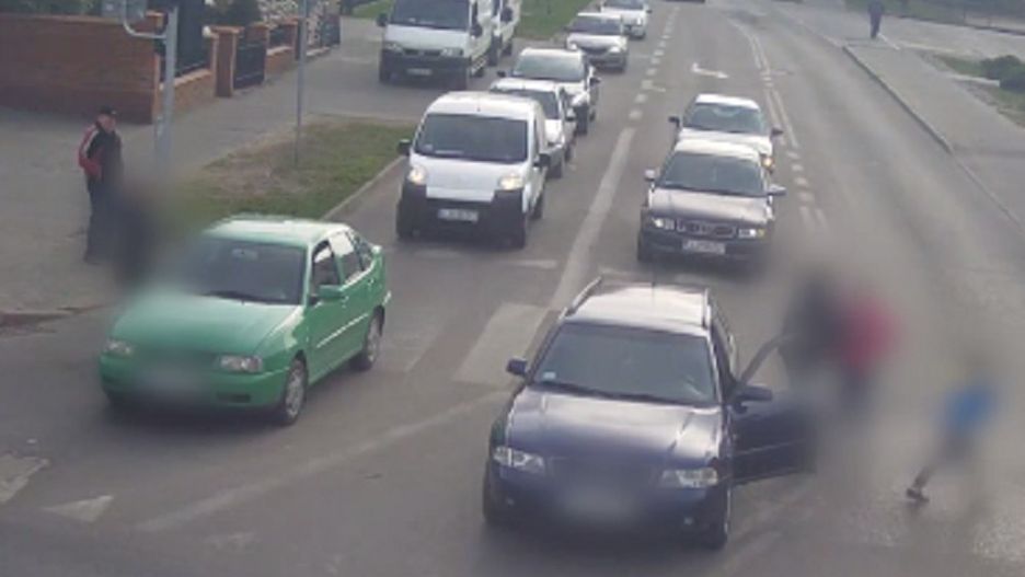 Kobieta jadąca granatowym audi poniesie konsekwencje