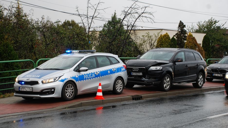 Kolizja kolumny rządowej z udziałem wicepremier Beaty Szydlo w Imielinie na Śląsku.