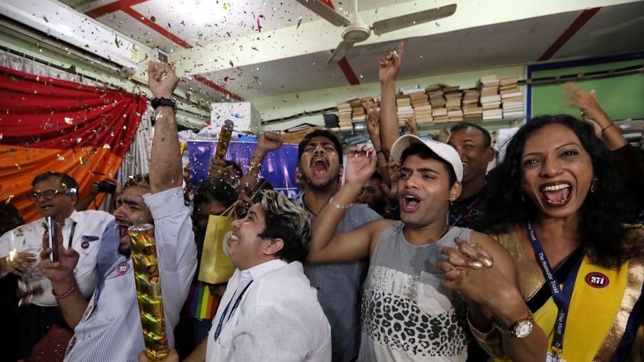 Sąd Najwyższy w Indiach zniósł kary na homoseksualizm.