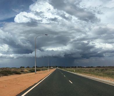 "Veronica jest wnerwiona". Cyklon prawie dotarł już do domu Polki mieszkającej w Australii