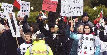 "Polacy, będziemy za was protestować w Australii!" Prezydenta dopadli przeciwnicy