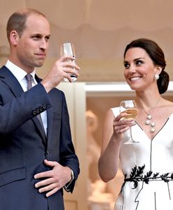 6 chrzestnych, tata poza porodówką. Co się dzieje, gdy rodzi się "royal baby"?