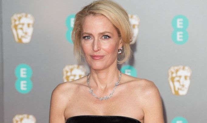 "The Crown" sezon 4.: Gillian Anderson wcieli się w Margaret Thatcher. Uderzające podobieństwo