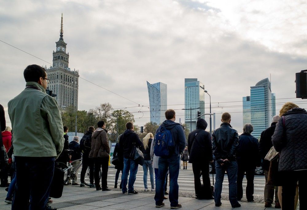 Wstajemy z kolan. Energia wstydu się wyczerpuje