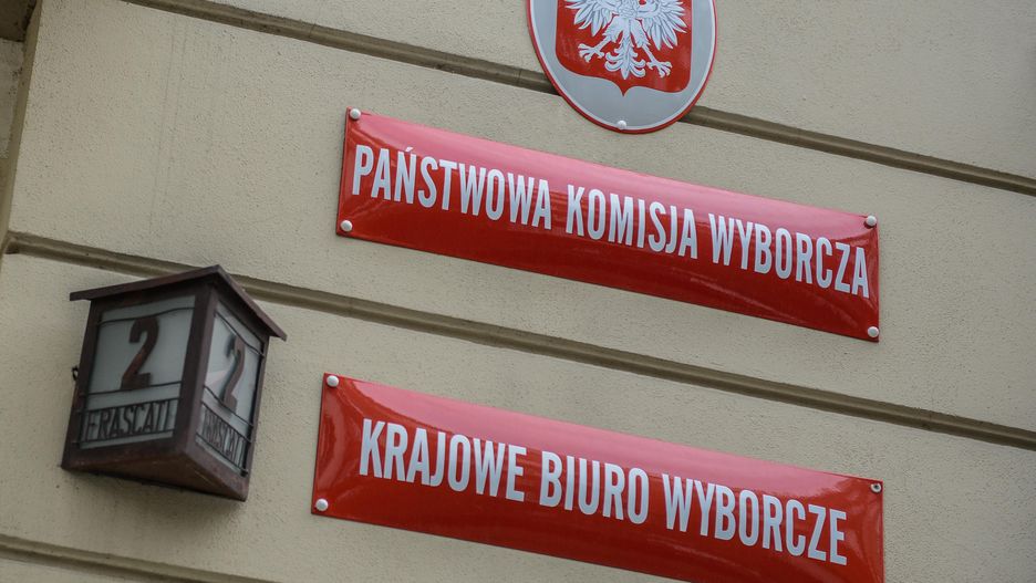 Państwowa Komisja Wyborcza podjęła uchwały ograniczające kompetencje szefowej KBW