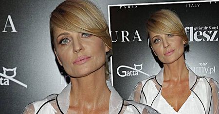Aneta Kręglicka cała w bieli na Flesz Fashion Night 2017. To zdecydowanie najbardziej oryginalna kreacja wieczoru