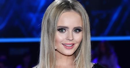 Olga Kalicka w cekinowej stylizacji. Wszyscy patrzyli na jej ciążowe krągłości