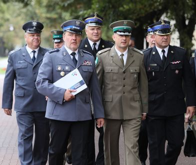 Policjanci zapowiadają zaostrzenie protestu. Premier nie spotkał się ze związkowcami