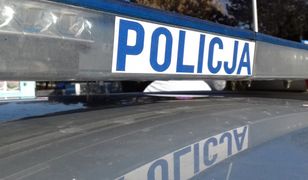 Zderzenie samochodów w Śródmieściu. Droga jest zablokowana