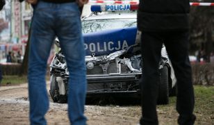 Jadąc na sygnale, rozbiła radiowóz. Policjantka ma zapłacić za naprawę