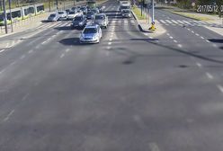 Pędził żeby uratować konającego psa. Policja pomogła mu ominąć korki