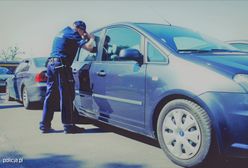 Dziadek zostawił wnuczkę w nagrzanym aucie. Dziecko zabrano do szpitala