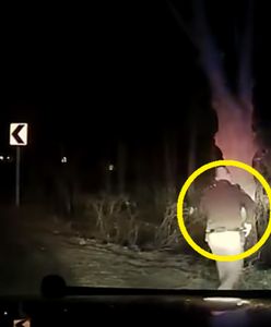 Policjant próbował zatrzymać kierowcę. Później uratował mu życie