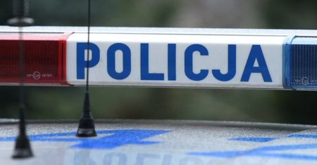 Dyrekcja zaprosiła do szkoły policjantkę. Dzieci były przerażone, płakały