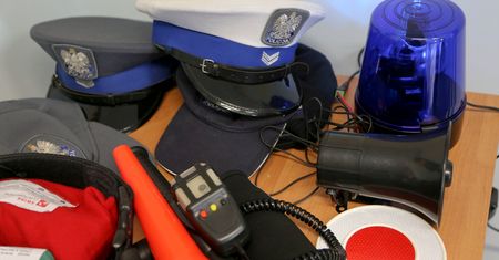 Śmierć policjanta na komendzie. Wykluczono "udział osób trzecich"