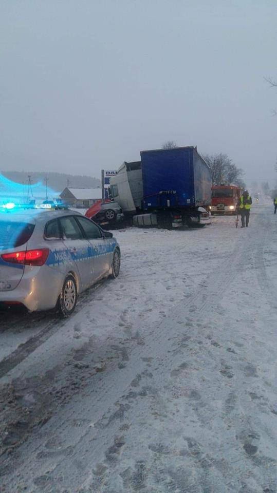 Podlasie: tragiczny wypadek na DK 61. Dwie osoby nie żyją