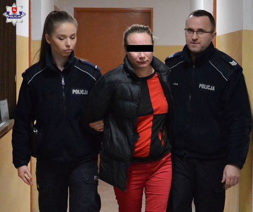 Pijana matka nie była w stanie podać dziecku butelki. Policję zawołała babcia