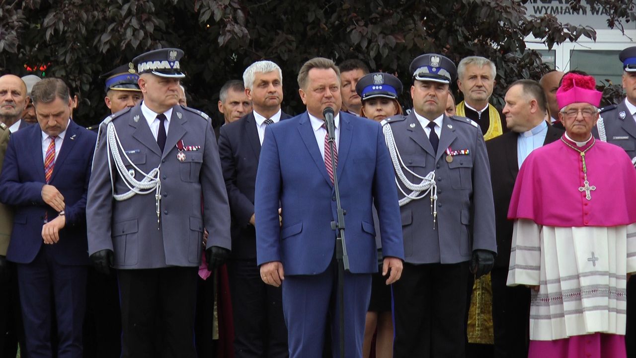 Było konfetti, hawajskie tańce a teraz jest Nowenna. Mamy nagranie z uroczystości