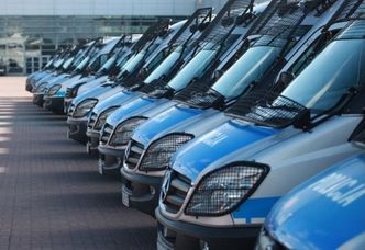 Policja kupi 300 nowych furgonetek. Będą kosztować 54 mln zł
