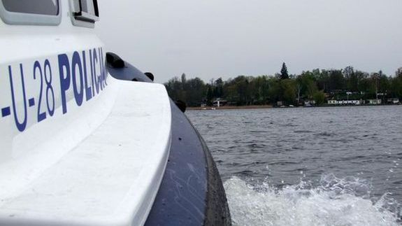 Kobiety wyciągnięto na brzeg