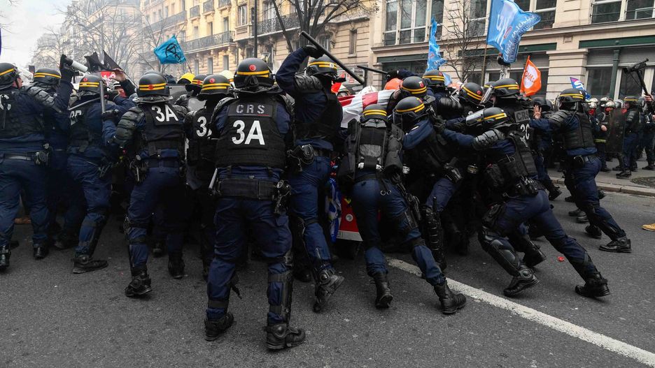 Francja. Paryż. Niespokojnie na manifestacjach